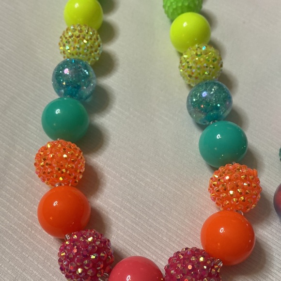 Little girls pastel chunky large bead sparkly necklace lot of 3 - Picture 3 of 9